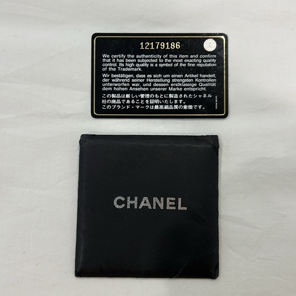 100% Authentic CHANEL Puzzle Accordion Flap Bag - Picture 5 of 16